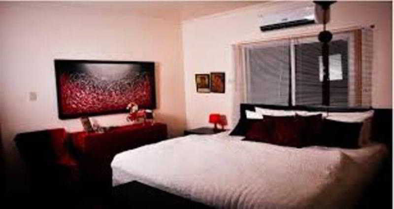 Casa Amapola Manila Bed & Breakfast ตากิก ภายนอก รูปภาพ